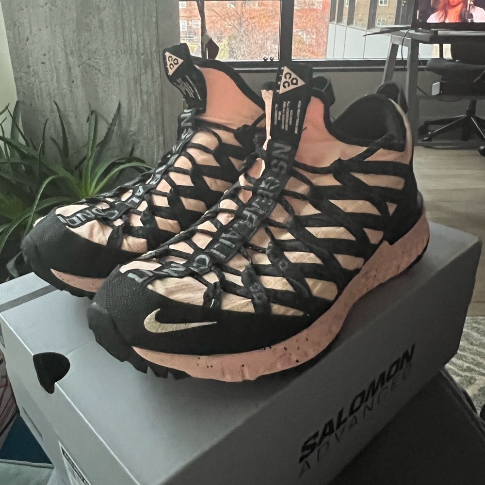 ACG NIKE GORETEX SHOES 10.5